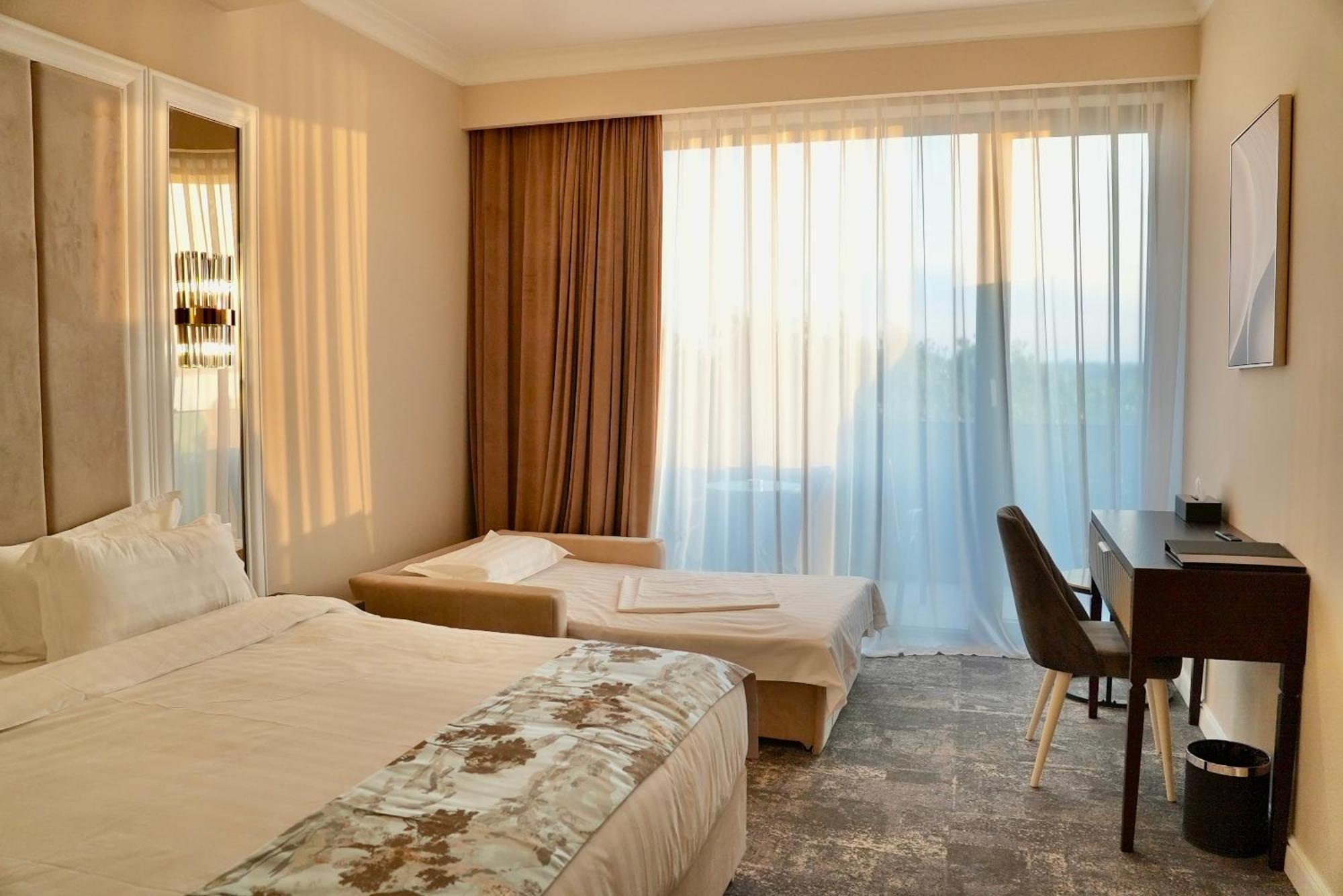 Panoramic Mamaia Hotel Bagian luar foto